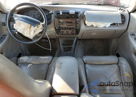 1996 Ford Explorer из США, поврежденный, VIN 1FMDU32PXTUD48303